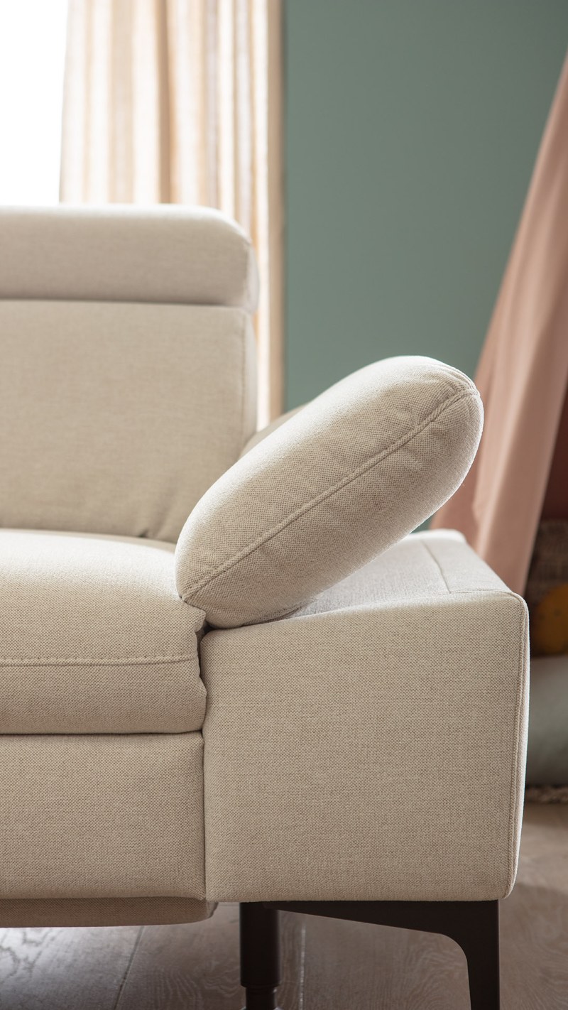 Ecksofa Felipa - Ecke links mit 2,5 -Sitzer rechts inkl. Relaxfunktion (motorisch), Sitzvorzug (motorisch) und Armlehne klappbar, Stoff, Natur