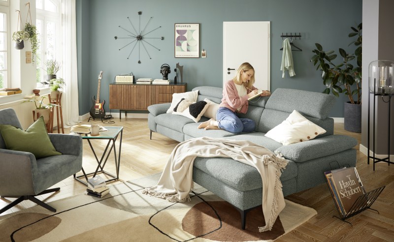 Ecksofa Felipa - 3-Sitzer mit Longchair rechts inkl. Relaxfunktion (motorisch), Armlehne und Kopfteil verstellbar, Stoff, Graugrün