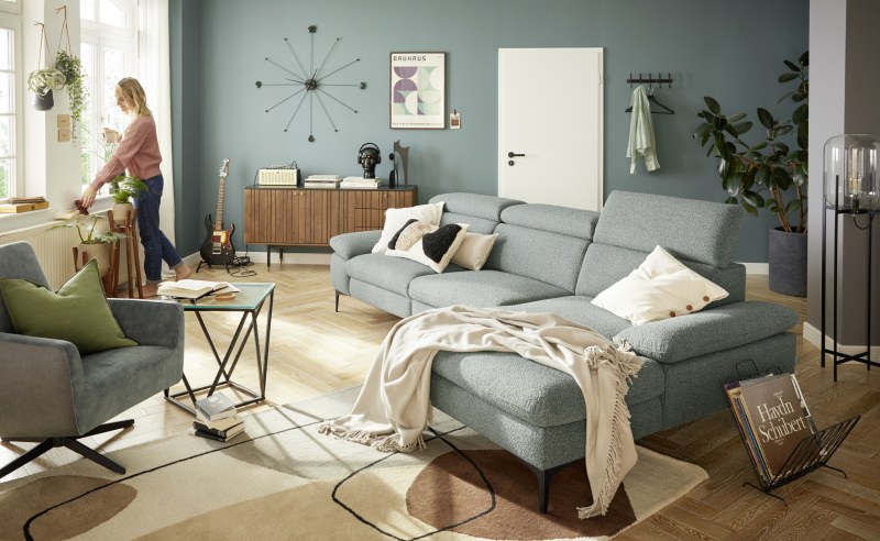 Ecksofa Felipa - 3-Sitzer mit Longchair rechts inkl. Relaxfunktion (motorisch), Armlehne und Kopfteil verstellbar, Stoff, Graugrün