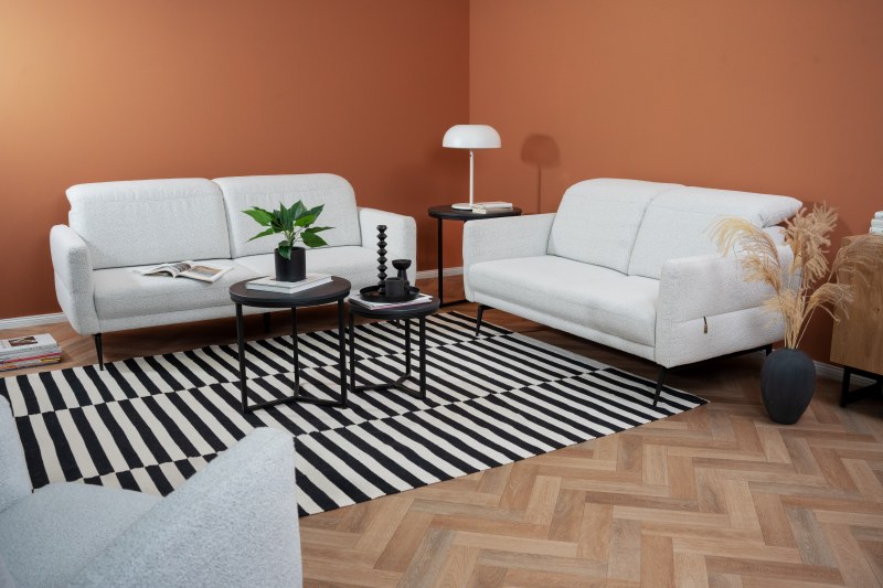 Sofa Estrela 2.0 - 2,5-Sitzer inkl. Kopfteil/Armteil verstellbar und Sitzvorzug motorisch, Stoff, Creme