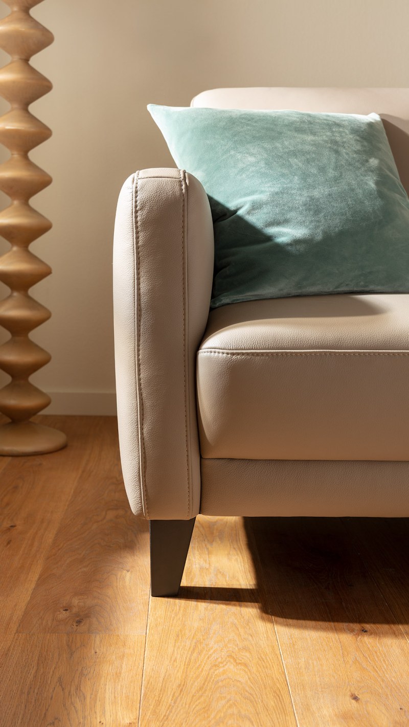 Ecksofa Matero - 2,5-Sitzer mit Longchair rechts inkl. Relaxfunktion motorisch, Leder, Taupe