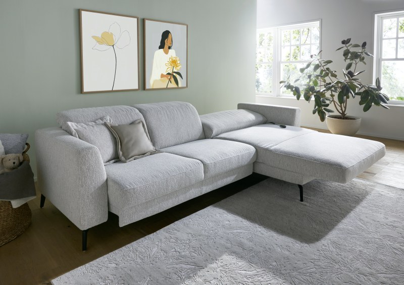 Ecksofa Rafaela 2.0 - 2,5-Sitzer mit Longchair rechts inkl. Sitzvorzug, Kopteilverstellung motorisch und Relaxfunktion motorisch im Longchair, Stoff, Champagner