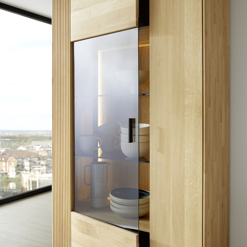Vitrine Estana - inkl. Beleuchtung, Eiche massiv, legno