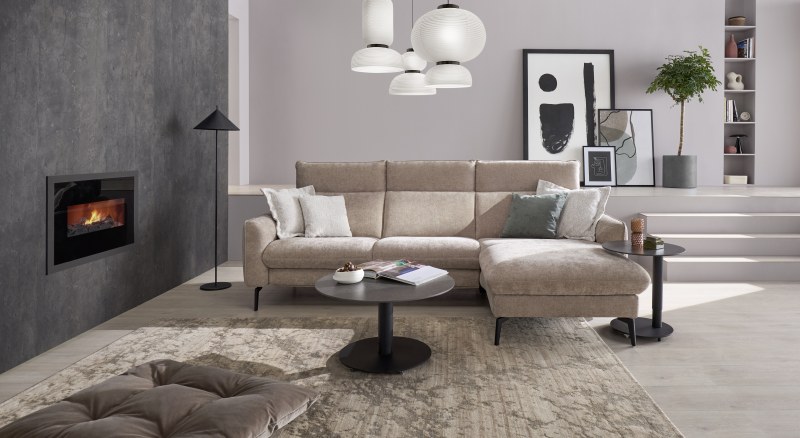 Ecksofa Avela - 2,5-Sitzer mit Longchair rechts inkl. Kopfteile verstellbar und Longchair verstellbar (motorisch), Stoff, Bisquit